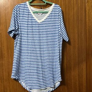 LuLaRoe Christy v-neck
